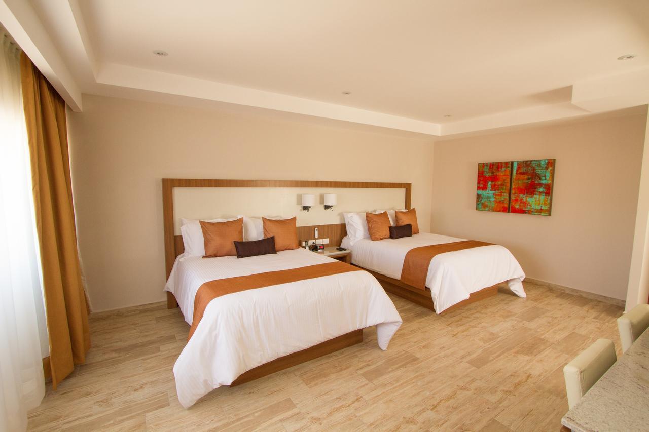 Hotel Soleil Business Class Leon Exterior photo